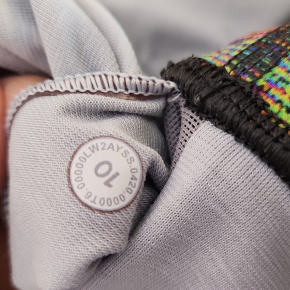 LULULEMON Multi Color Energy Bra Medium Support, size 10 - Picture 6 of 10